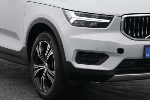 Volvo XC40 (2020) thumbnail 17