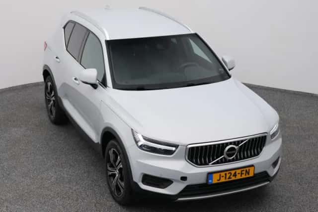 Volvo XC40 (2020) thumbnail 24
