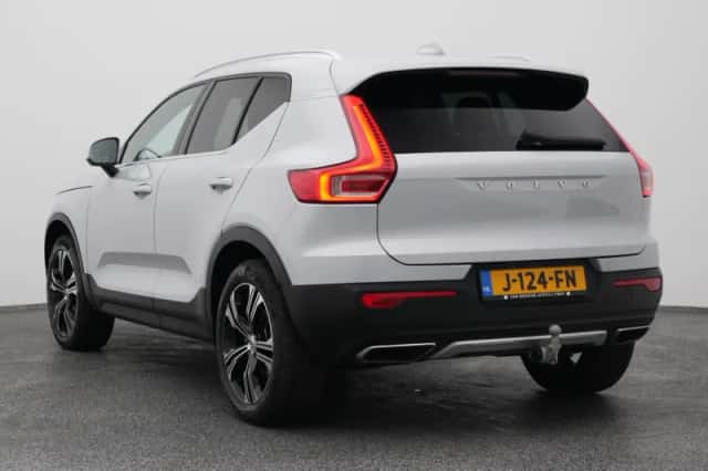 Volvo XC40 (2020) thumbnail 5