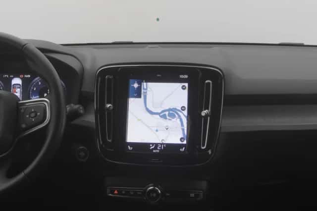 Volvo XC40 (2020) thumbnail 8
