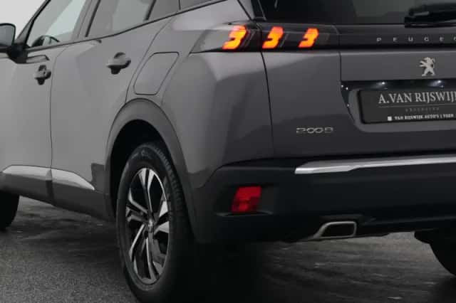 Peugeot 2008 (2020) thumbnail 18