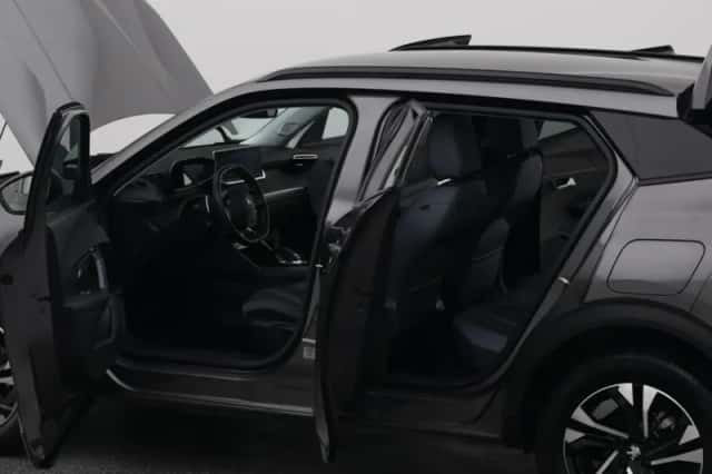 Peugeot 2008 (2020) thumbnail 33