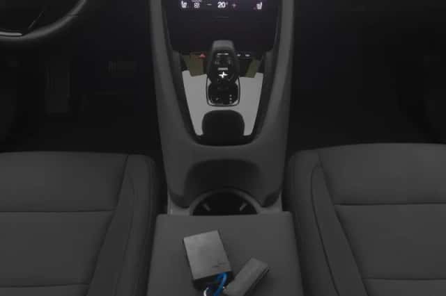 Polestar 2 (2022) thumbnail 13