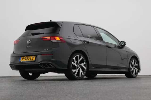 Volkswagen Golf (2022) thumbnail 16
