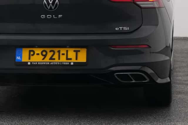 Volkswagen Golf (2022) thumbnail 20