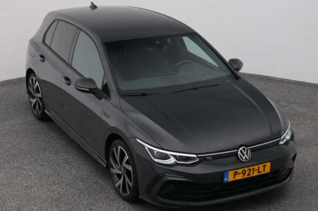 Volkswagen Golf (2022) thumbnail 24