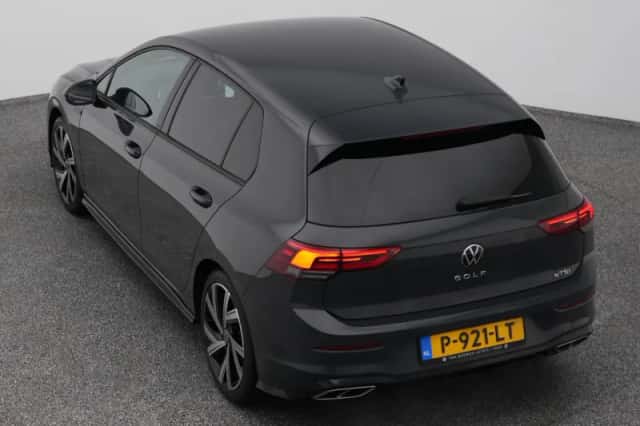 Volkswagen Golf (2022) thumbnail 25