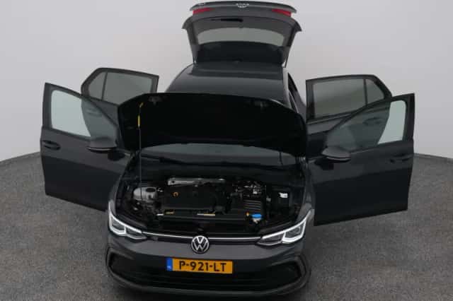 Volkswagen Golf (2022) thumbnail 27
