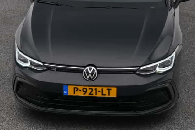 Volkswagen Golf (2022) thumbnail 30