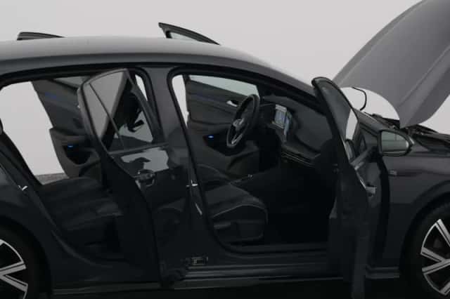 Volkswagen Golf (2022) thumbnail 34
