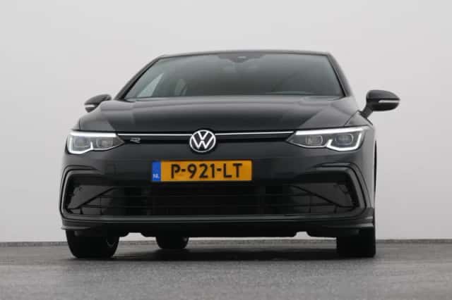 Volkswagen Golf (2022) thumbnail 35
