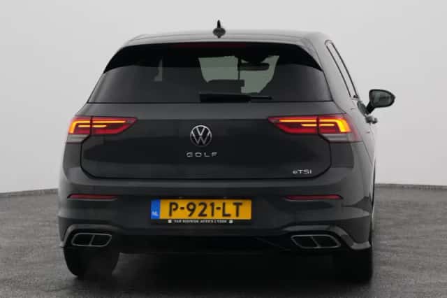 Volkswagen Golf (2022) thumbnail 10