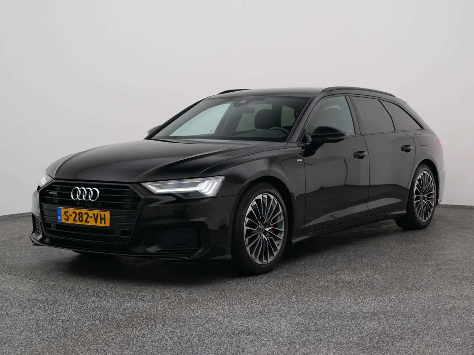 Audi A6 (2023) — foto 1