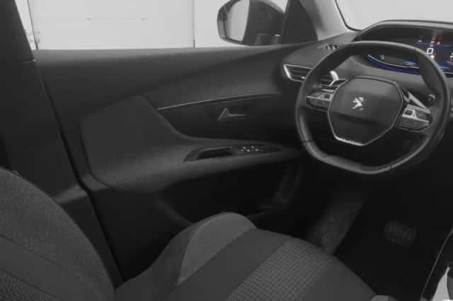 Peugeot 5008 (2022) thumbnail 11