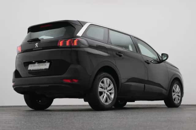 Peugeot 5008 (2022) thumbnail 16