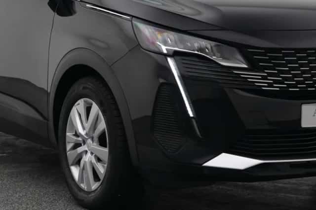 Peugeot 5008 (2022) thumbnail 17