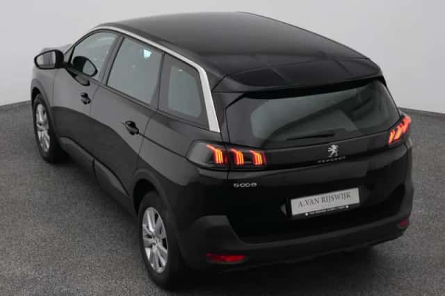 Peugeot 5008 (2022) thumbnail 25