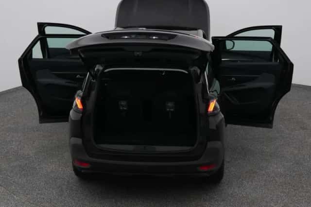 Peugeot 5008 (2022) thumbnail 29