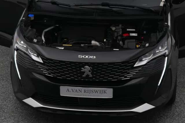 Peugeot 5008 (2022) thumbnail 31