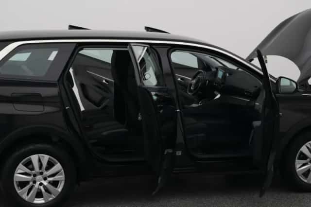 Peugeot 5008 (2022) thumbnail 34