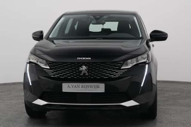 Peugeot 5008 (2022) thumbnail 9