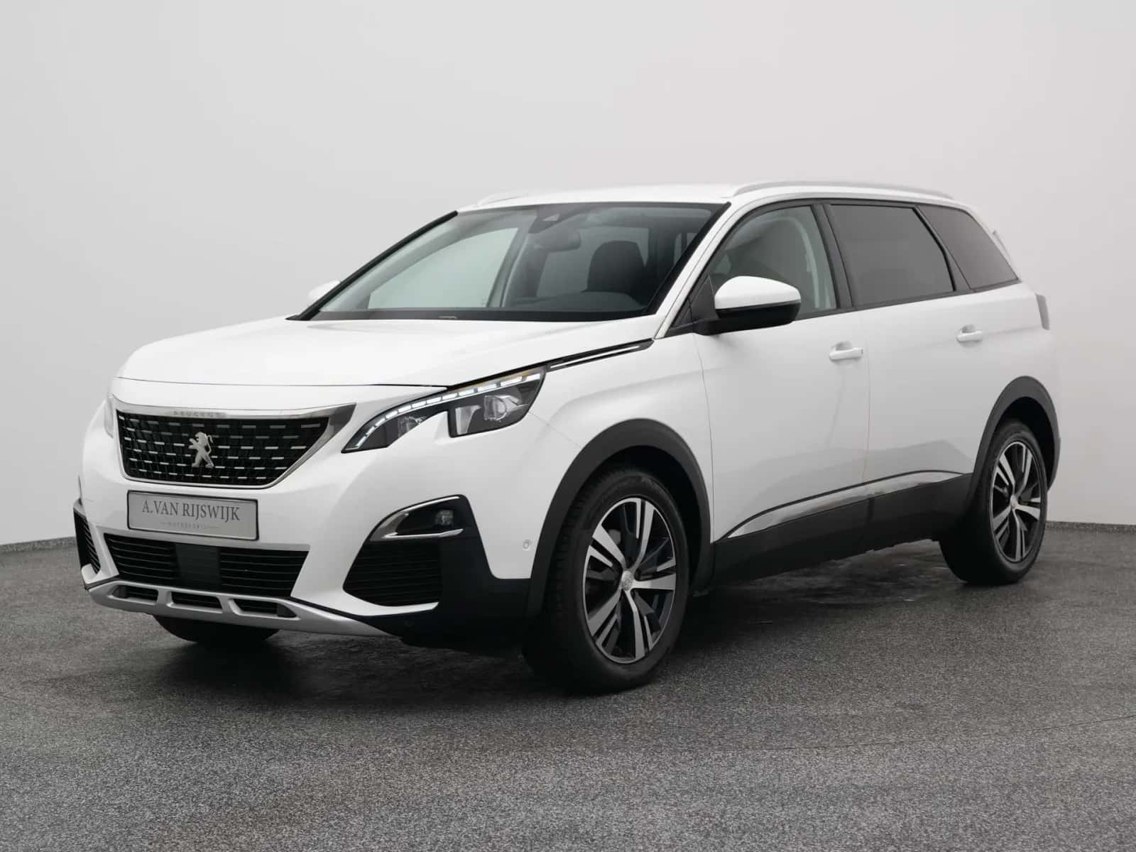 Peugeot 5008 (2019) — foto 1