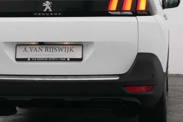 Peugeot 5008 (2019) thumbnail 20