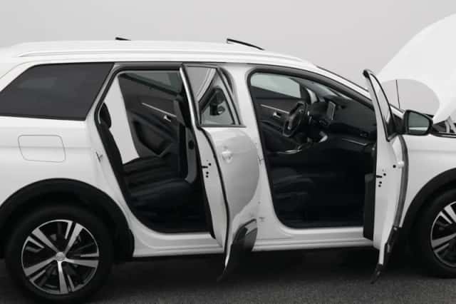 Peugeot 5008 (2019) thumbnail 34
