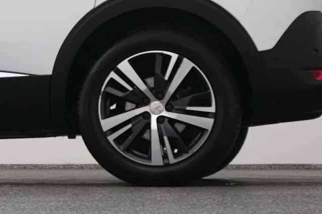 Peugeot 5008 (2019) thumbnail 40