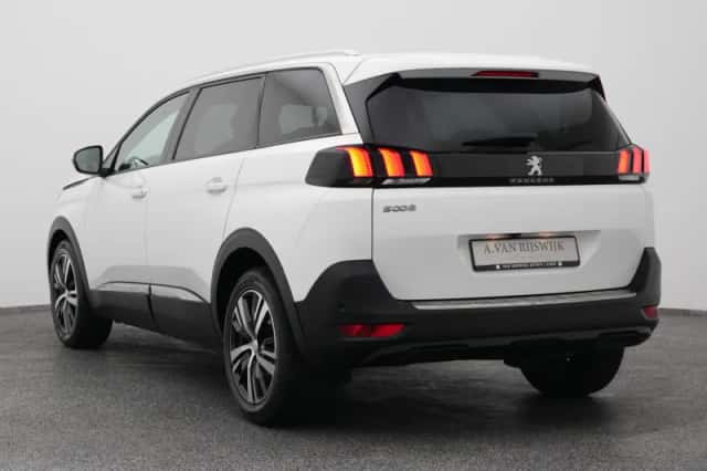 Peugeot 5008 (2019) thumbnail 5