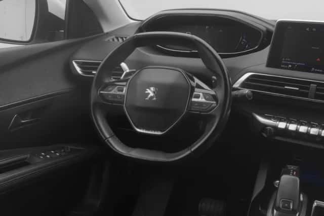 Peugeot 5008 (2019) thumbnail 7