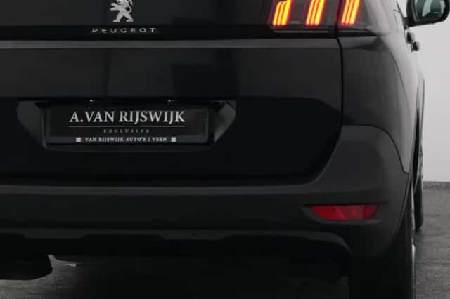 Peugeot 5008 (2020) thumbnail 20