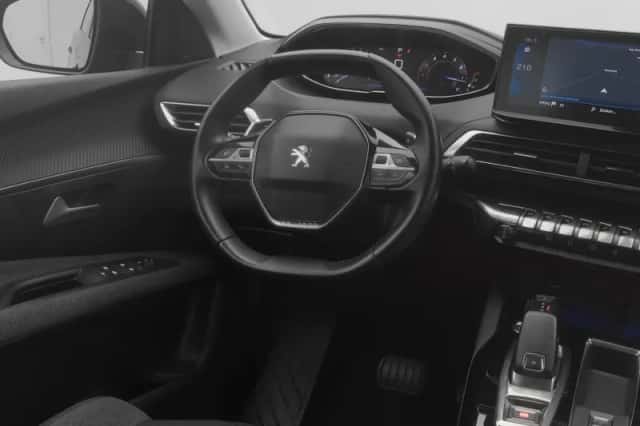 Peugeot 5008 (2020) thumbnail 7