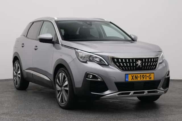 Peugeot 3008 (2019) thumbnail 2