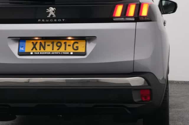 Peugeot 3008 (2019) thumbnail 20