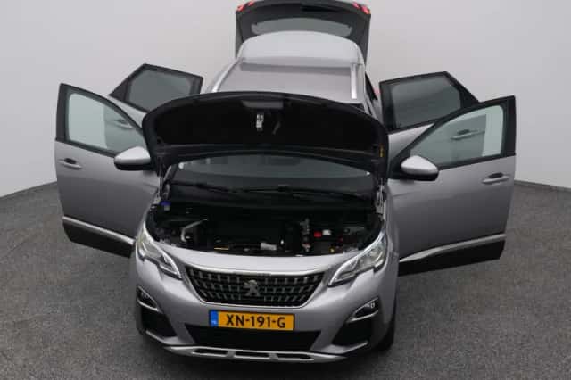 Peugeot 3008 (2019) thumbnail 27