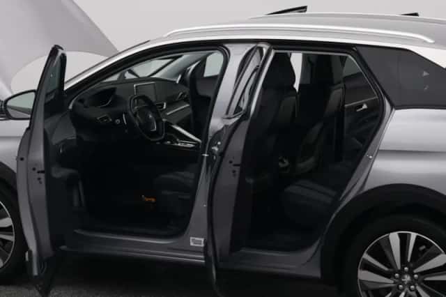 Peugeot 3008 (2019) thumbnail 33