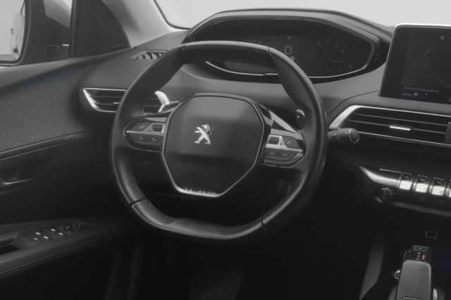 Peugeot 3008 (2019) thumbnail 7