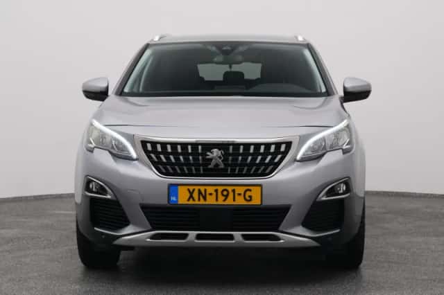 Peugeot 3008 (2019) thumbnail 9