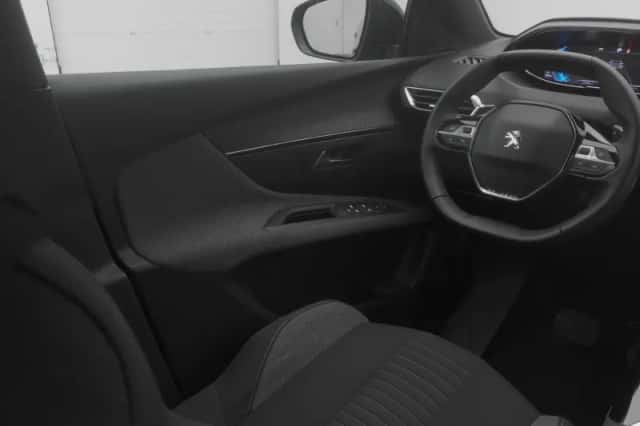 Peugeot 3008 (2023) thumbnail 11
