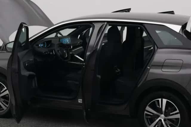 Peugeot 3008 (2023) thumbnail 33