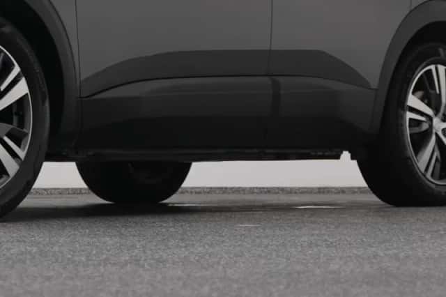 Peugeot 3008 (2023) thumbnail 37