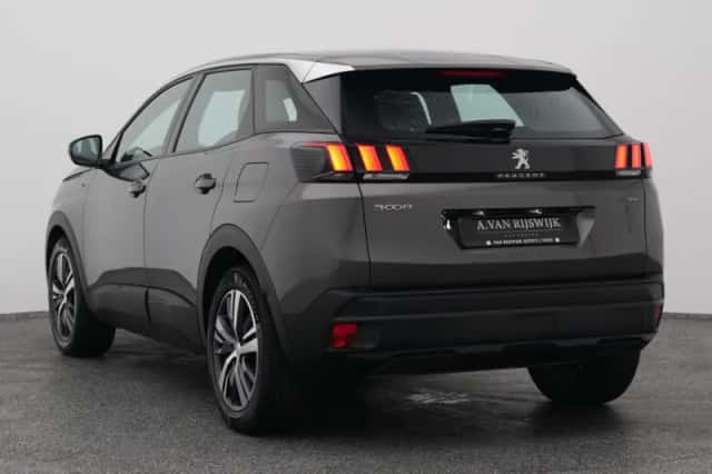 Peugeot 3008 (2023) thumbnail 5