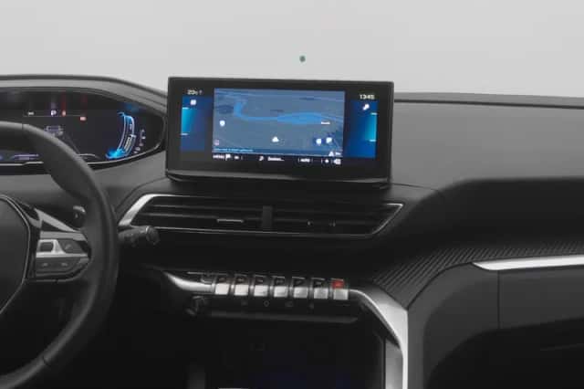 Peugeot 3008 (2023) thumbnail 8