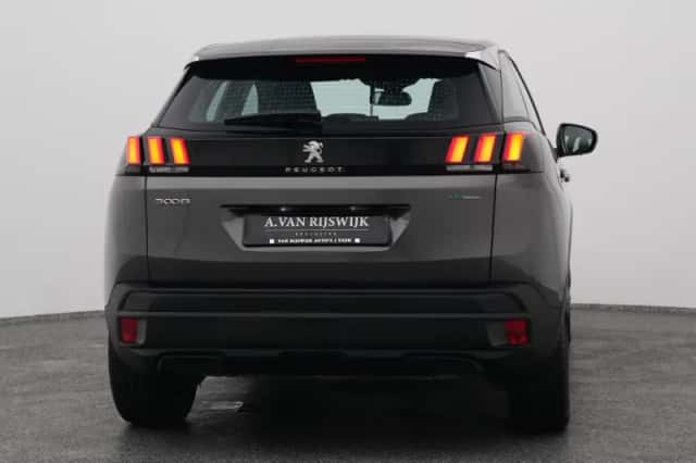 Peugeot 3008 (2023) thumbnail 10