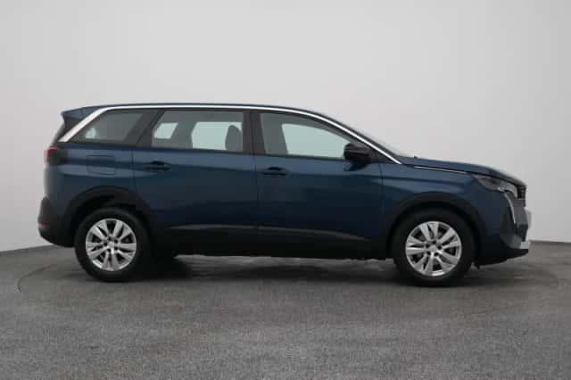 Peugeot 5008 (2023) thumbnail 14
