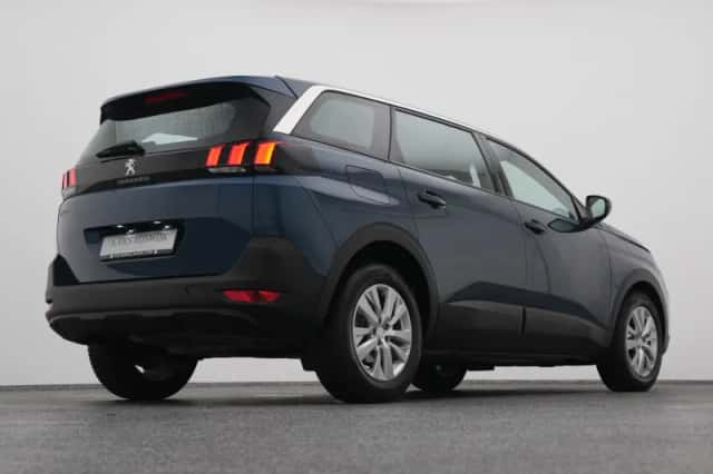 Peugeot 5008 (2023) thumbnail 16
