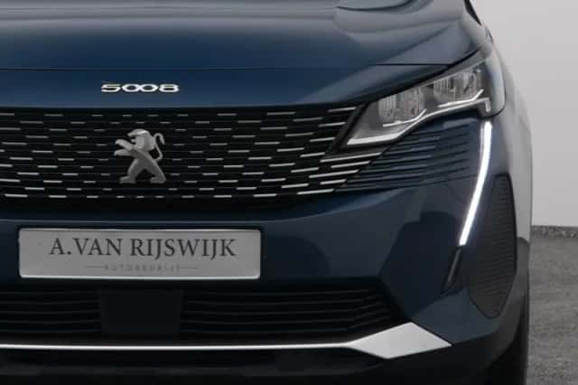 Peugeot 5008 (2023) thumbnail 19