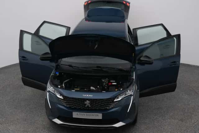 Peugeot 5008 (2023) thumbnail 27