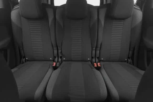 Peugeot 5008 (2023) thumbnail 4